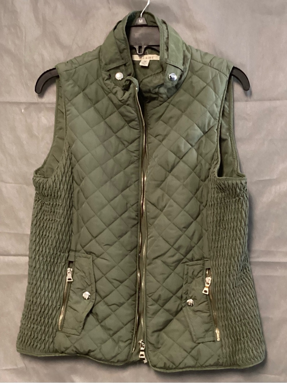 Quilted Sleeveless Vest in Olive Green